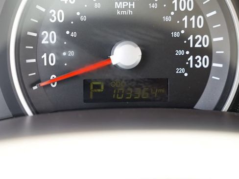 Used 2011 Kia Sedona EX w/ Luxury Pkg FWD image 50