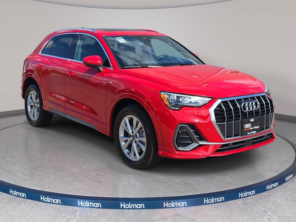 Used 2022 Audi Q3 2.0T Premium AWD/4WD image 4