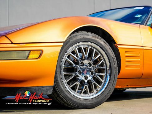 Used 1994 Chevrolet Corvette Coupe image 2