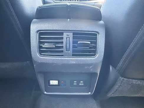 Used 2023 Nissan Rogue SL w/ SL Premium Package image 21