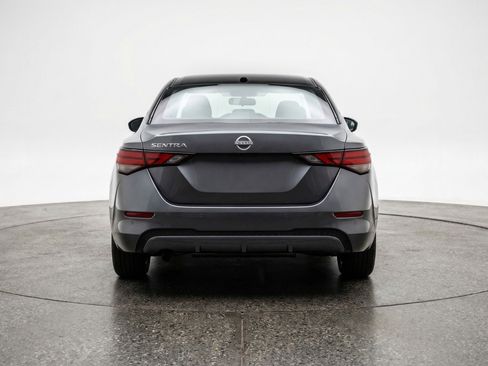 Used 2025 Nissan Sentra SV image 7
