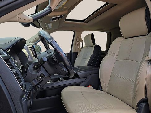 Used 2019 RAM 2500 Limited w/ Off Road Package image 13