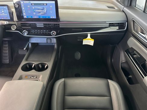 Used 2024 Honda Prologue Touring image 32