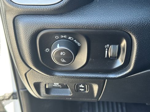 Used 2022 RAM 1500 Lone Star RWD image 25