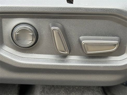 Used 2022 Toyota Tundra Limited image 32