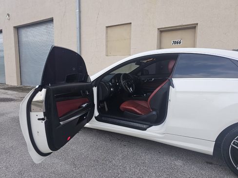 Used 2016 Mercedes-Benz E 400 4MATIC Coupe image 25