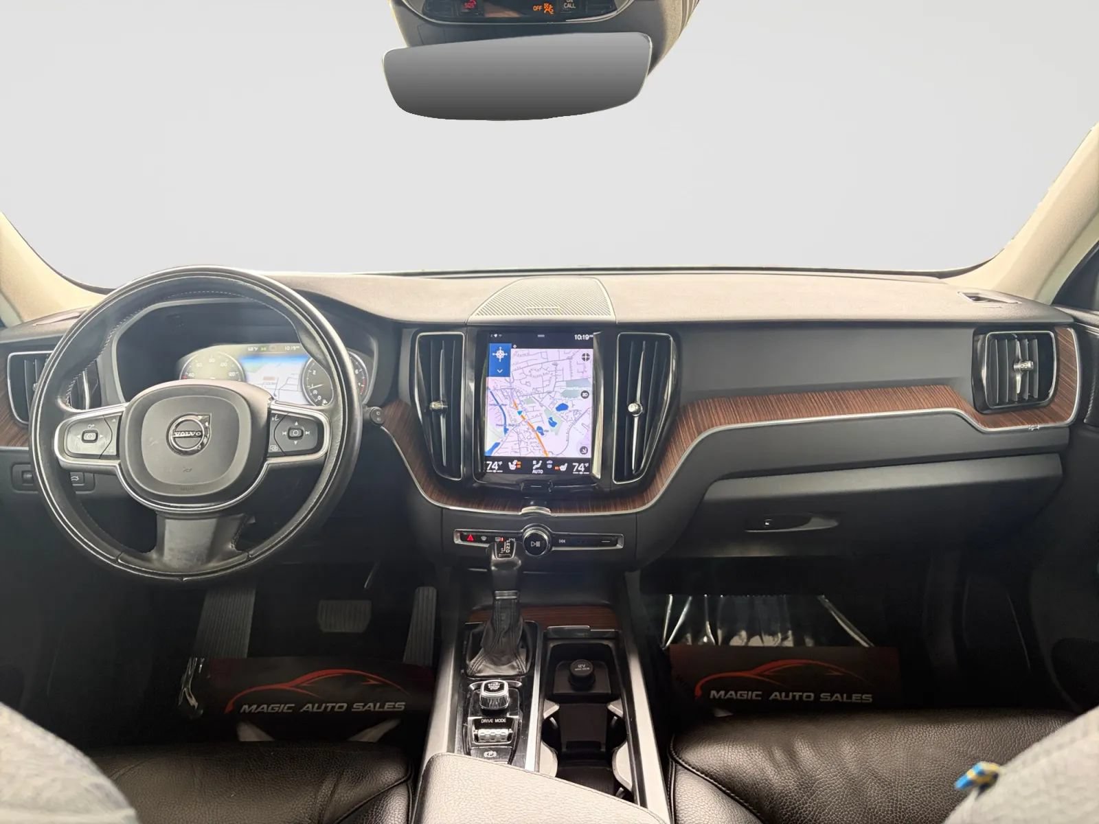 Used 2021 Volvo XC60 T5 Momentum w/ Protection Package Premier AWD/4WD image 22