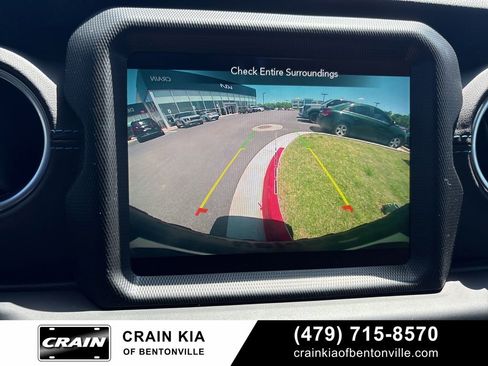 Used 2023 Jeep Wrangler Unlimited Rubicon 4xe w/ Cold Weather Group AWD/4WD image 20