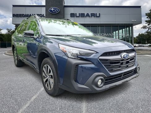 Used 2024 Subaru Outback Premium AWD/4WD image 1