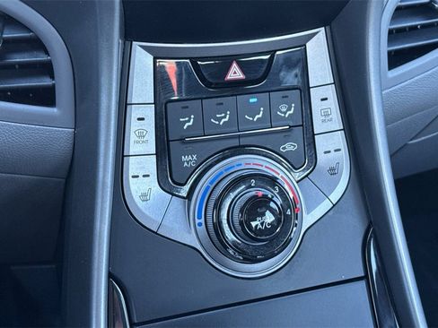 Used 2013 Hyundai Elantra Limited image 18