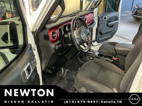 Used 2019 Jeep Wrangler Unlimited Rubicon w/ Steel Bumper Group AWD/4WD image 6