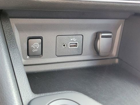 Used 2025 Nissan Sentra S FWD image 12