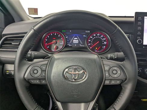 Used 2023 Toyota Camry XSE FWD image 15