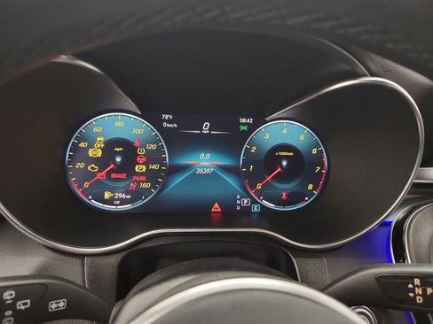 Used 2022 Mercedes-Benz GLC 300 image 11