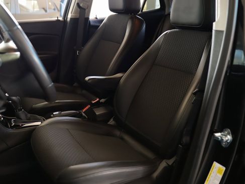 Used 2022 Buick Encore Preferred w/ Safety Package II image 20