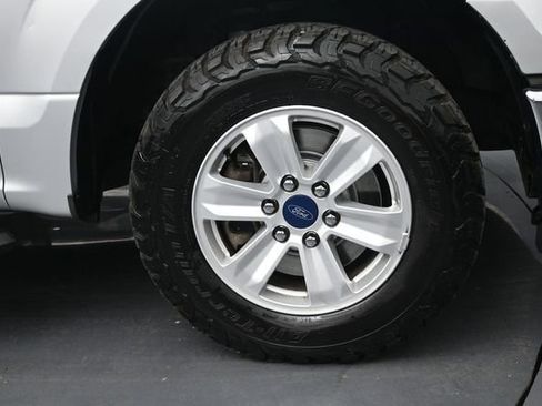 Used 2015 Ford F150 XLT w/ Trailer Tow Package RWD image 32