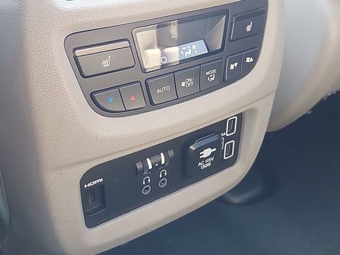 Used 2019 Honda Pilot Touring image 22