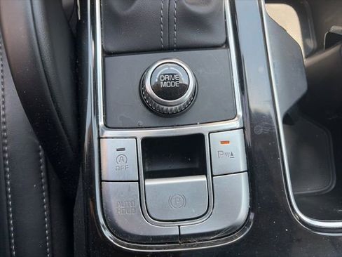 Used 2025 Kia Telluride S FWD image 14