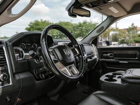 Used 2016 RAM 3500 Laramie image 3