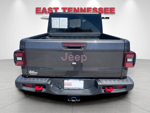 Used 2025 Jeep Gladiator Rubicon AWD/4WD image 4