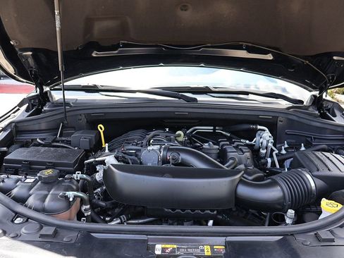 Used 2023 Dodge Durango GT RWD image 19