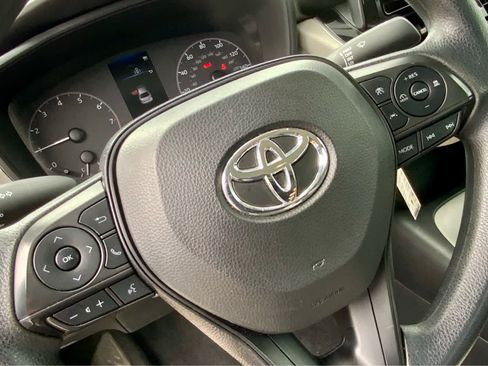Used 2024 Toyota Corolla LE FWD image 37