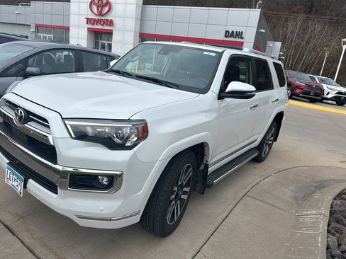 Used 2024 Toyota 4Runner Limited image 7