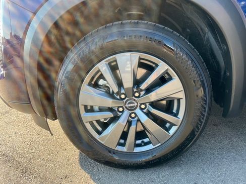 Used 2026 Nissan Pathfinder SV AWD/4WD image 28