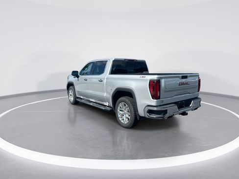 Used 2021 GMC Sierra 1500 SLT w/ SLT Premium Plus Package AWD/4WD image 7