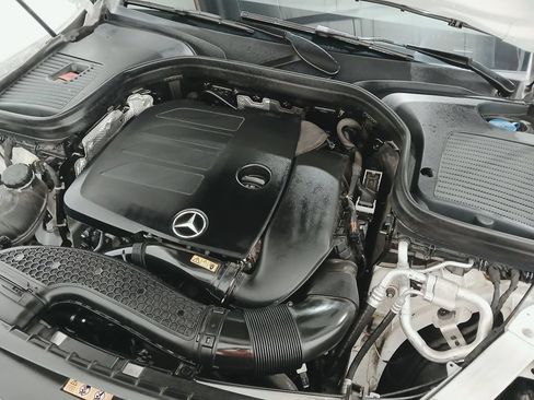 Used 2022 Mercedes-Benz GLC 300 4MATIC image 31