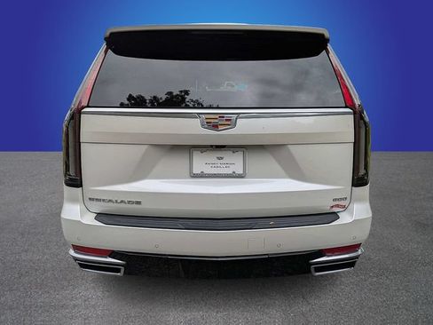 Used 2021 Cadillac Escalade ESV Premium Luxury w/ Driver Assist Tech Package RWD image 4