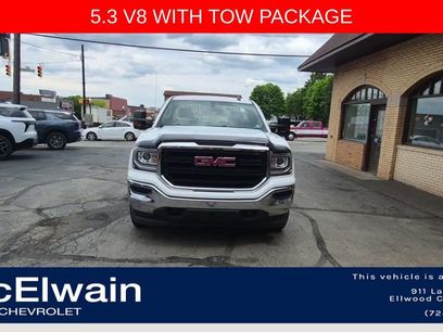 Used 2017 GMC Sierra 1500 4x4 Regular Cab w/ Sierra Convenience Package