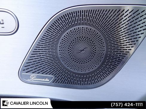 Used 2024 Mercedes-Benz GLS 450 4MATIC image 14