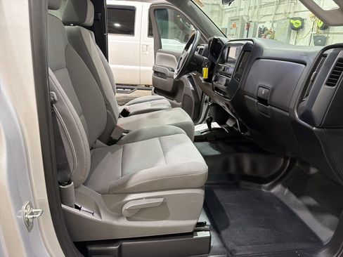 Used 2018 Chevrolet Silverado 1500 W/T w/ WT Convenience Package AWD/4WD image 18