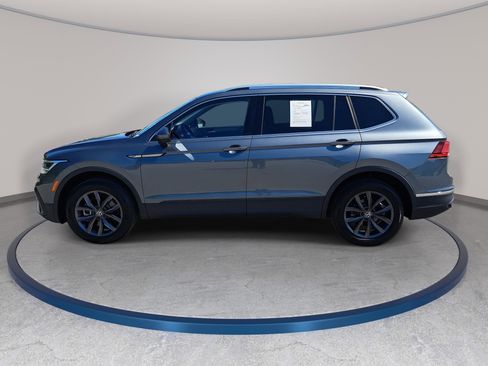 Used 2022 Volkswagen Tiguan SE FWD image 8
