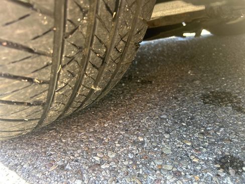 Used 2013 Ford Focus SE w/ SE Winter Pkg image 10