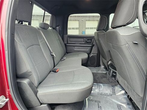 Used 2024 RAM 2500 Tradesman w/ Chrome Appearance Group image 11