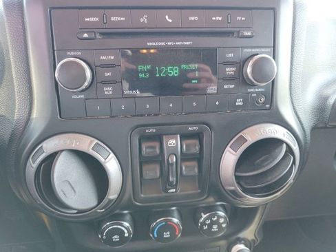 Used 2013 Jeep Wrangler Unlimited Sport AWD/4WD image 17