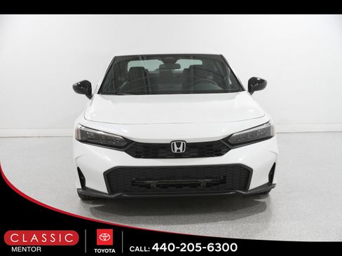 Used 2025 Honda Civic Sport image 2