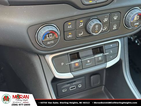 Certified 2023 GMC Terrain SLT AWD/4WD image 27