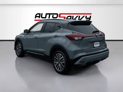 Used 2024 Nissan Kicks SR image 5