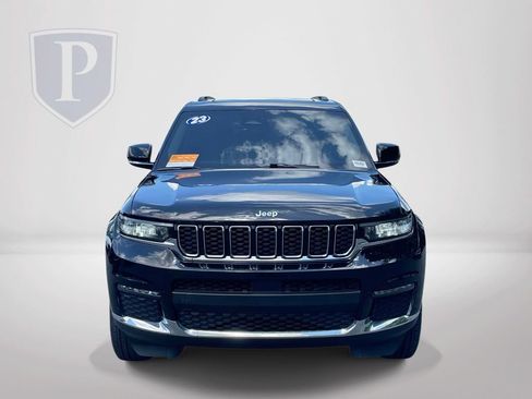 Certified 2023 Jeep Grand Cherokee L Limited AWD/4WD image 3