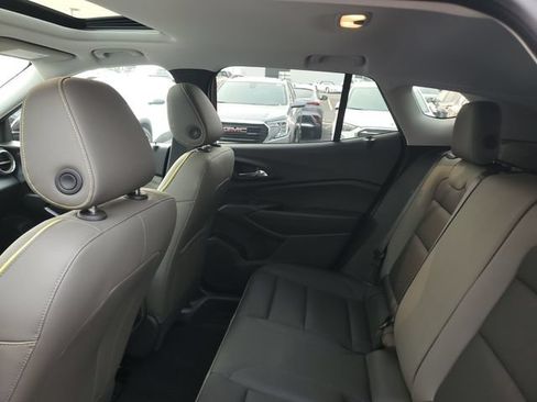 Certified 2024 Chevrolet Trax ACTIV w/ Sunroof Package FWD image 8