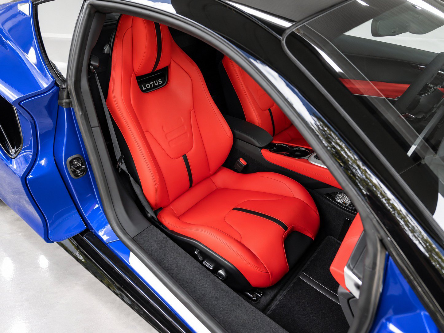 Used 2024 Lotus Emira First Edition RWD image 7