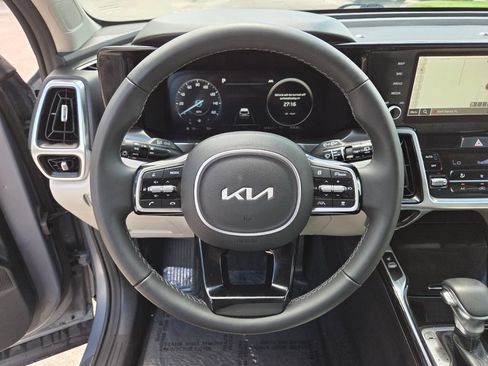 Used 2023 Kia Sorento SX AWD/4WD image 34