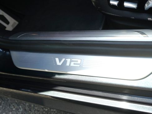 Used 2018 BMW M760i xDrive AWD/4WD image 16
