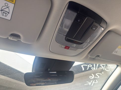 Used 2026 Kia Sportage EX FWD image 21