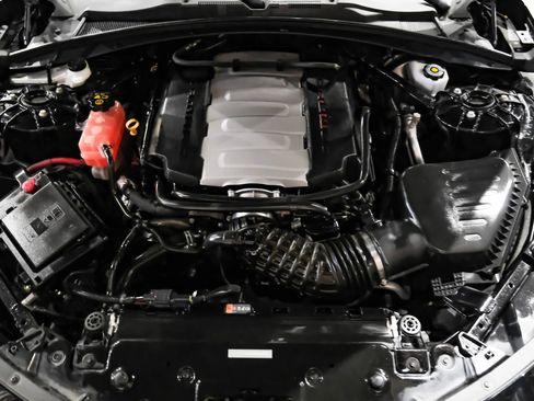 Used 2018 Chevrolet Camaro SS image 36