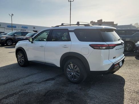 New 2026 Nissan Pathfinder SV AWD/4WD image 3