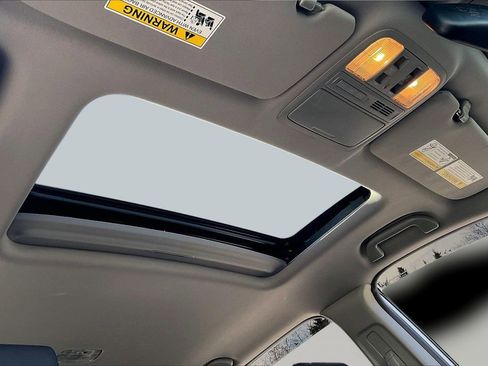 Used 2017 Honda CR-V EX-L image 17